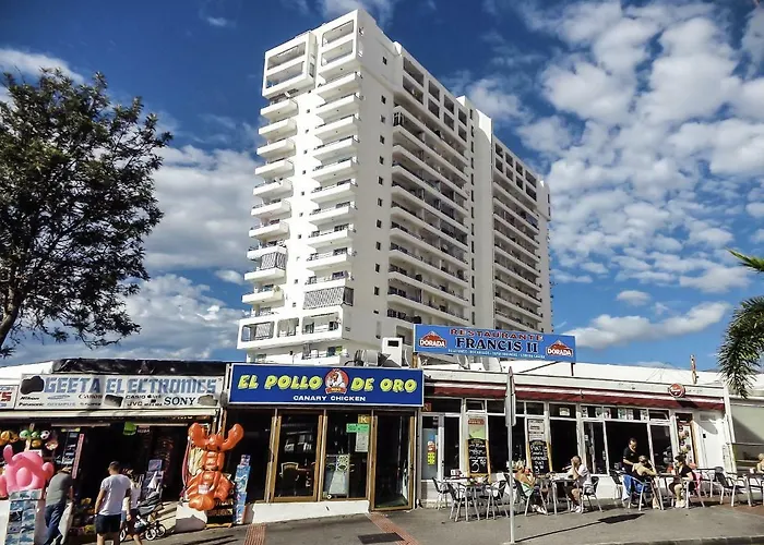 Elena アパート *